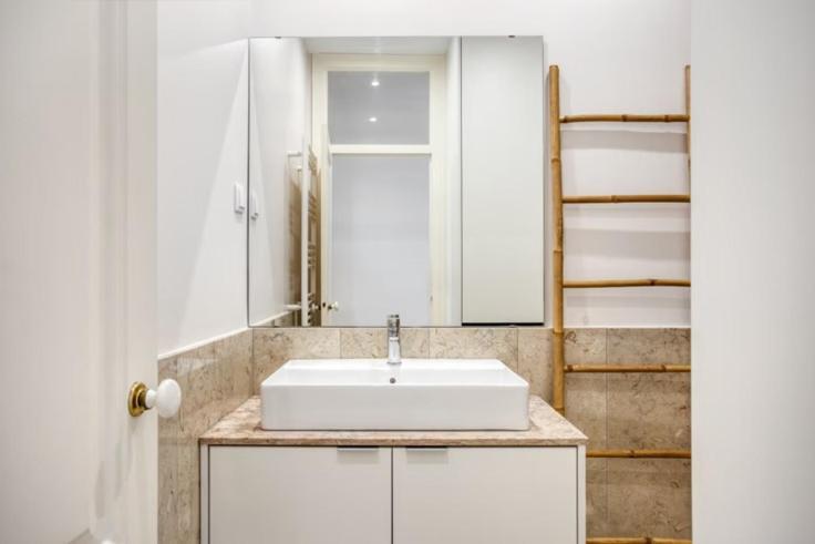 Quarto Com Banheiro Privativo Na Baixa Lisboa Exterior foto